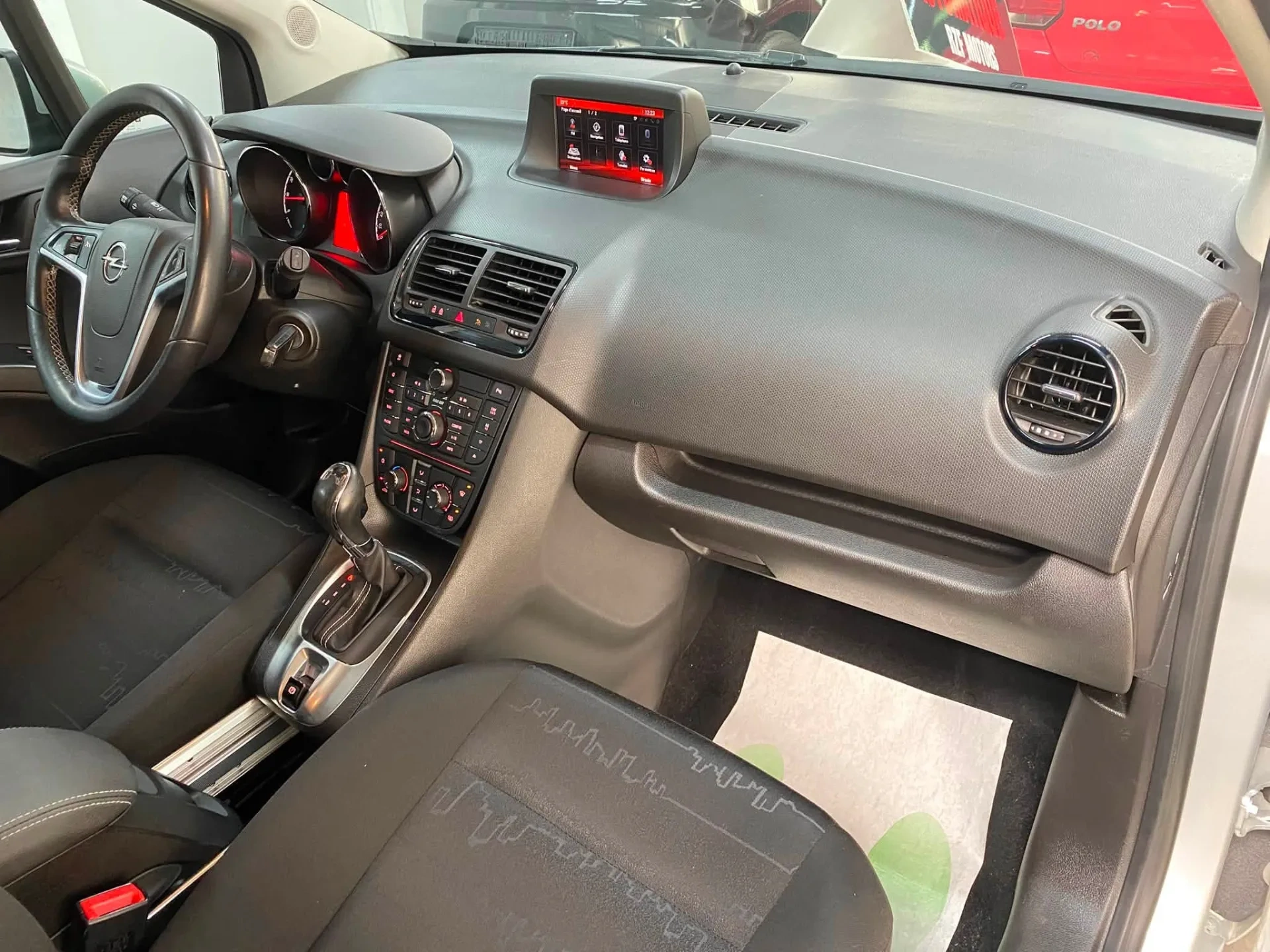 Vue 12 — Véhicule d’occasion Opel Meriva Turbo Cosmo 2016
