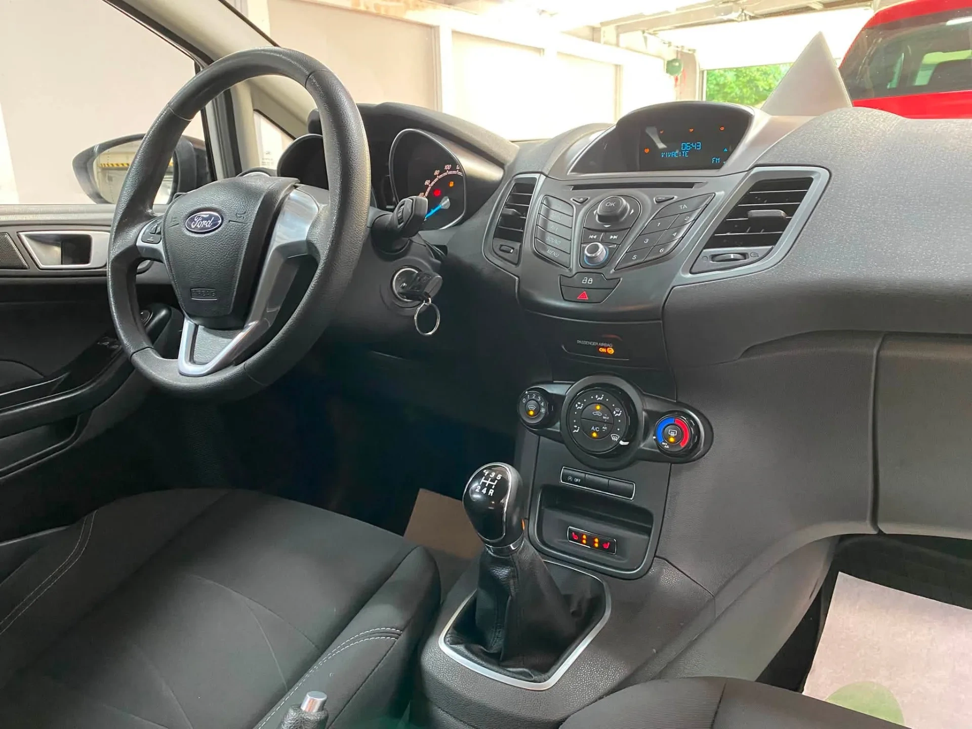 Vue 9 — Véhicule d’occasion Ford Fiesta Trend 2013