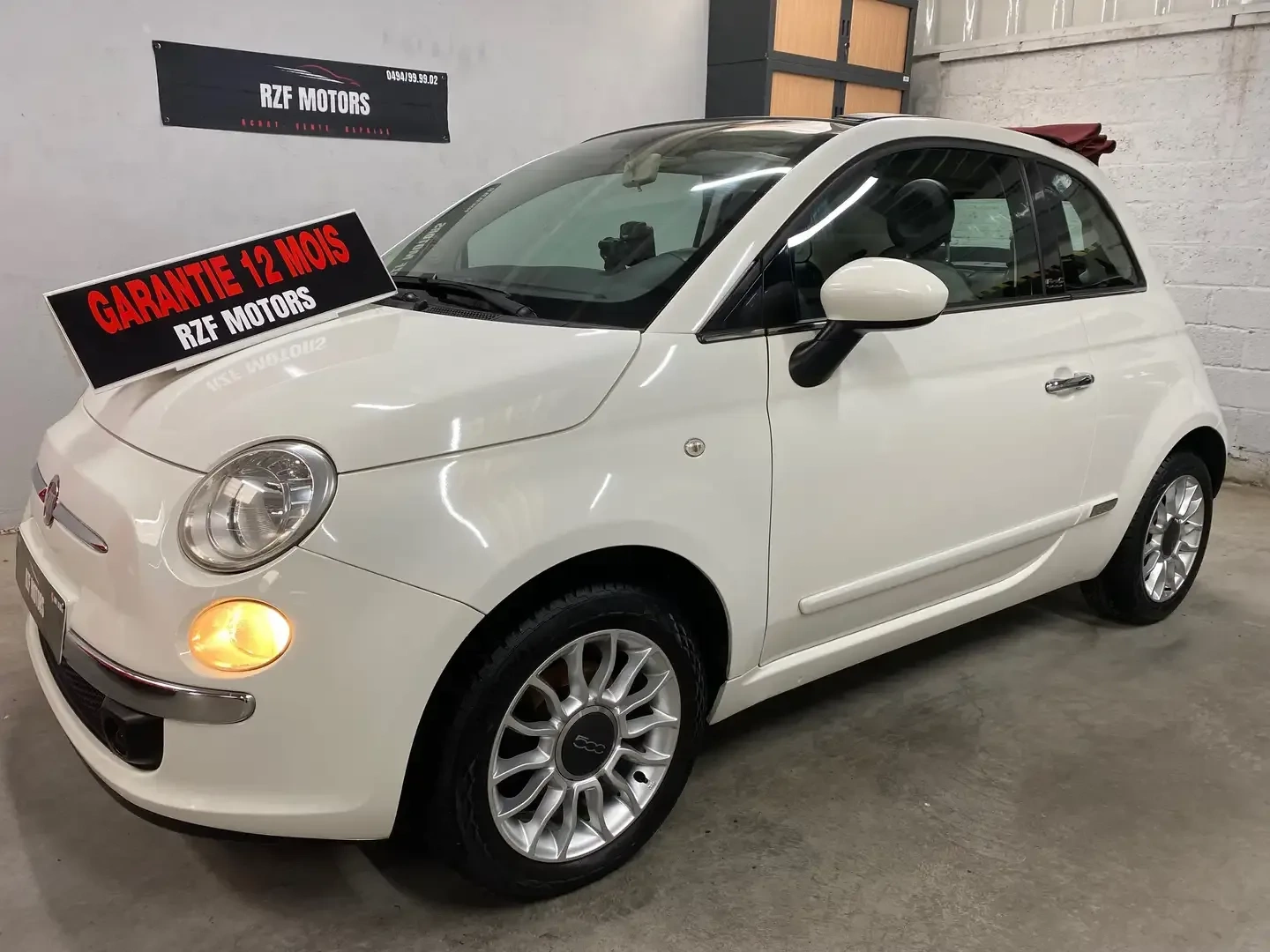 Vue 9 — Véhicule d’occasion Fiat 500C Lounge 2011