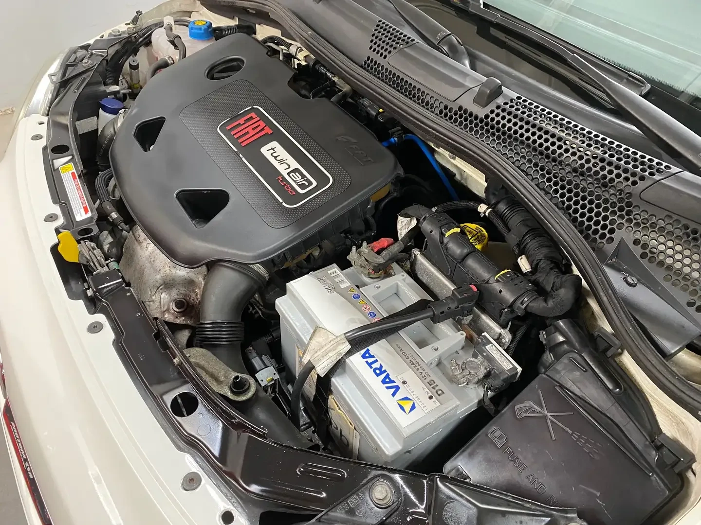 Vue 19 — Véhicule d’occasion Fiat 500C Lounge 2011