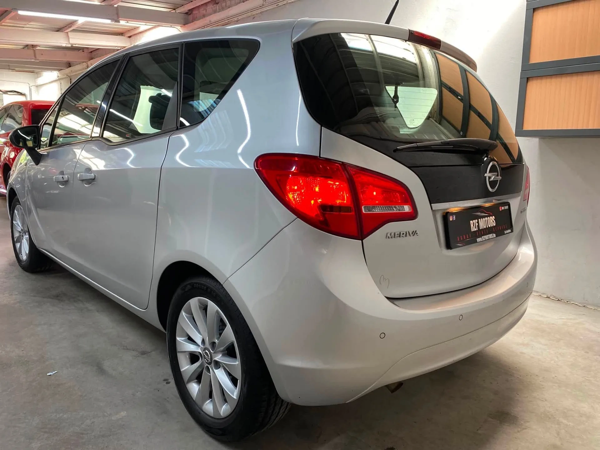 Vue 5 — Véhicule d’occasion Opel Meriva Turbo Cosmo 2016