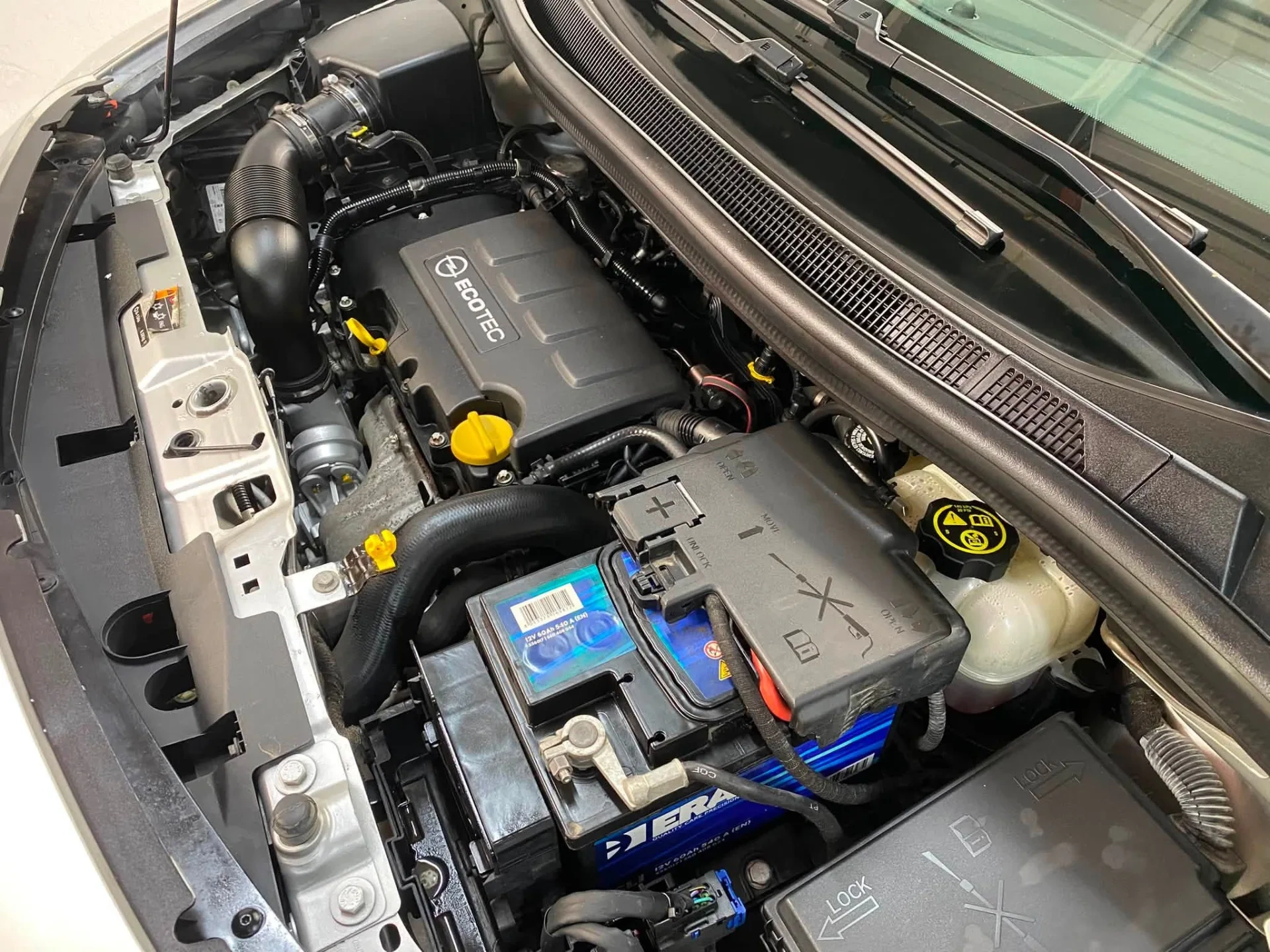 Vue 20 — Véhicule d’occasion Opel Meriva Turbo Cosmo 2016