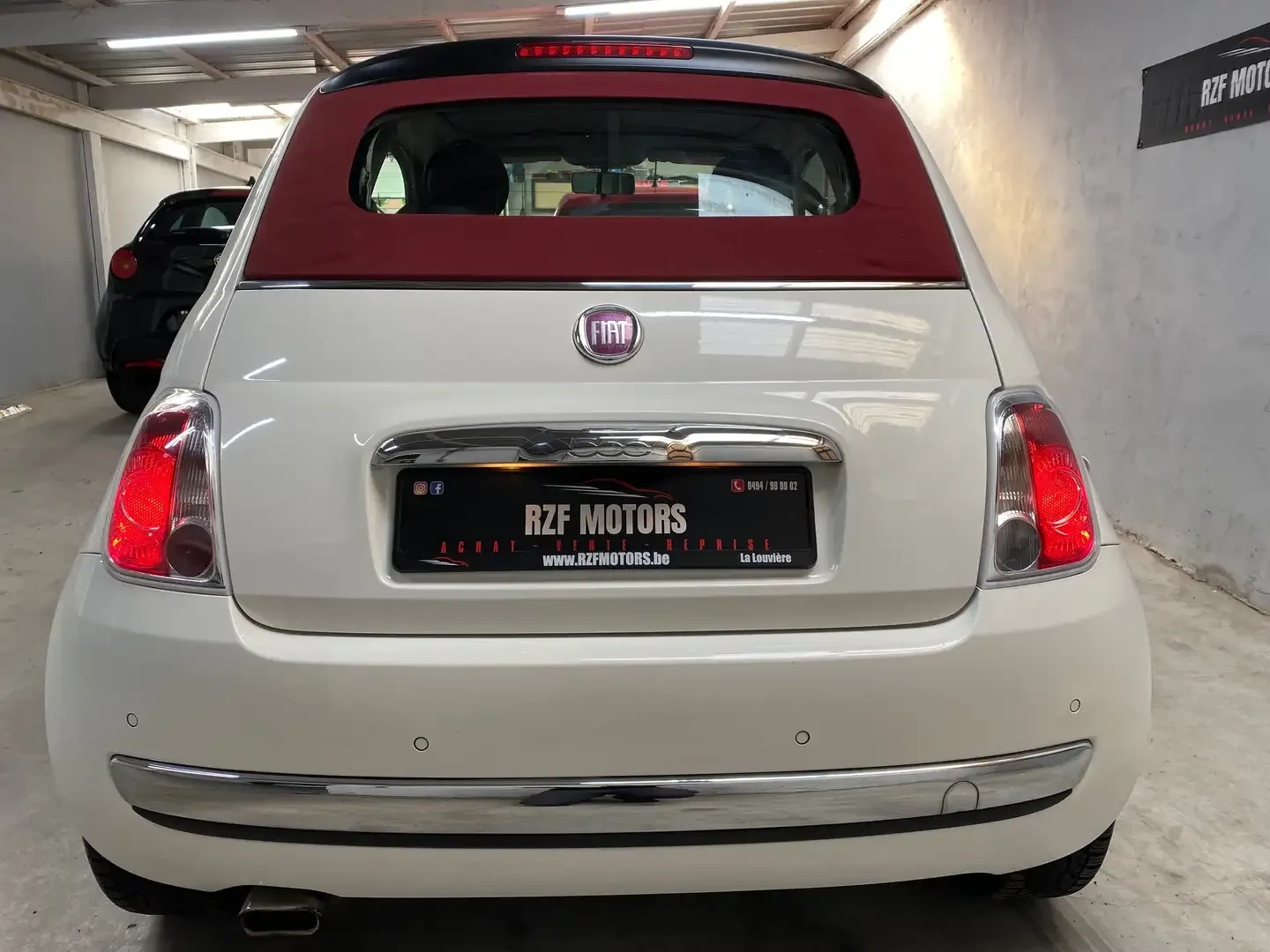 Vue 6 — Véhicule d’occasion Fiat 500C Lounge 2011