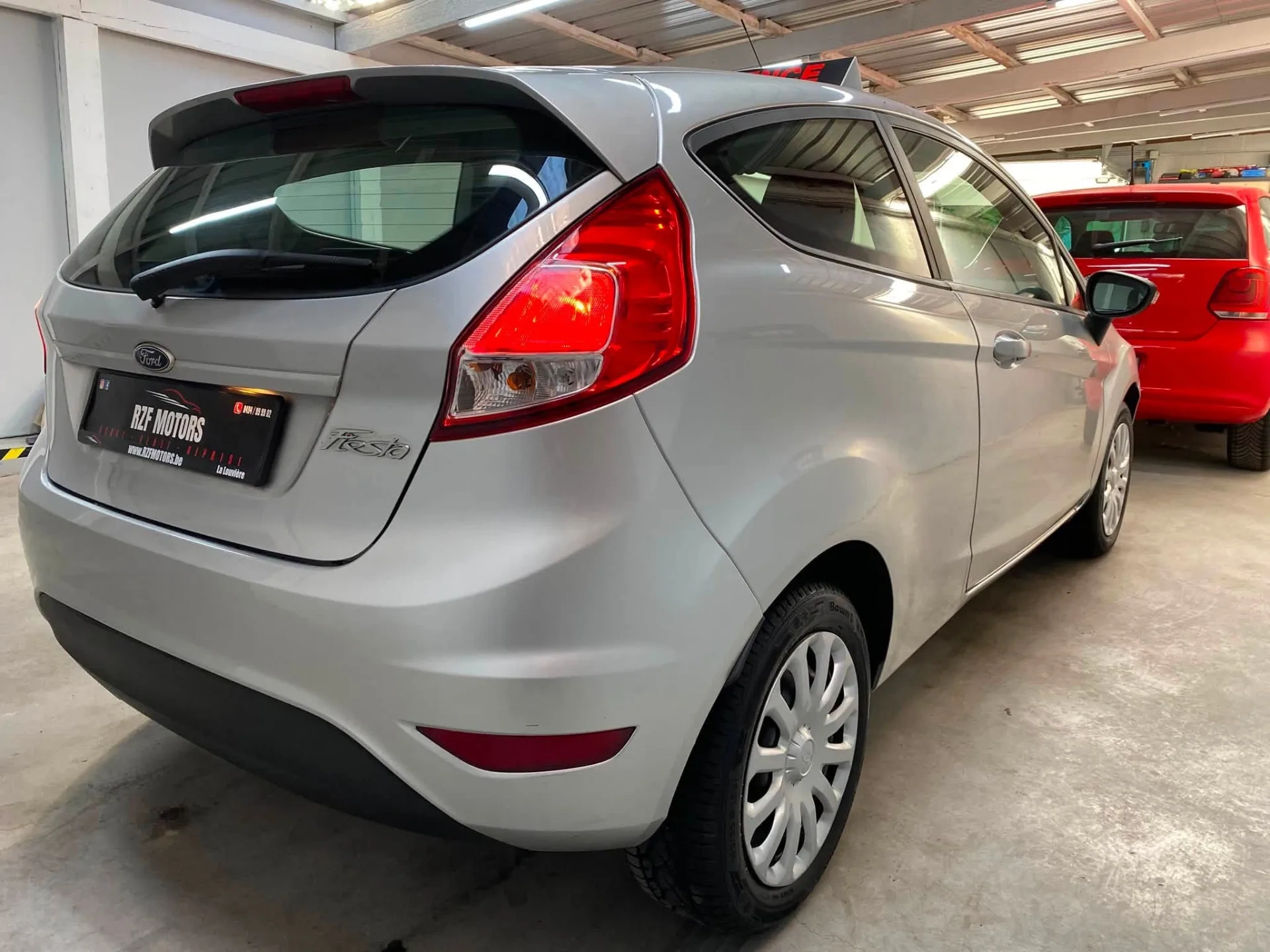 Vue 4 — Véhicule d’occasion Ford Fiesta Trend 2013