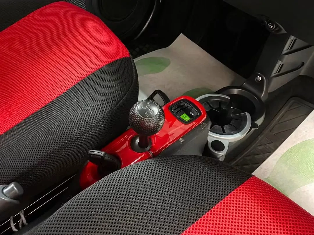 Vue 11 — Véhicule d’occasion Smart Fortwo  2012