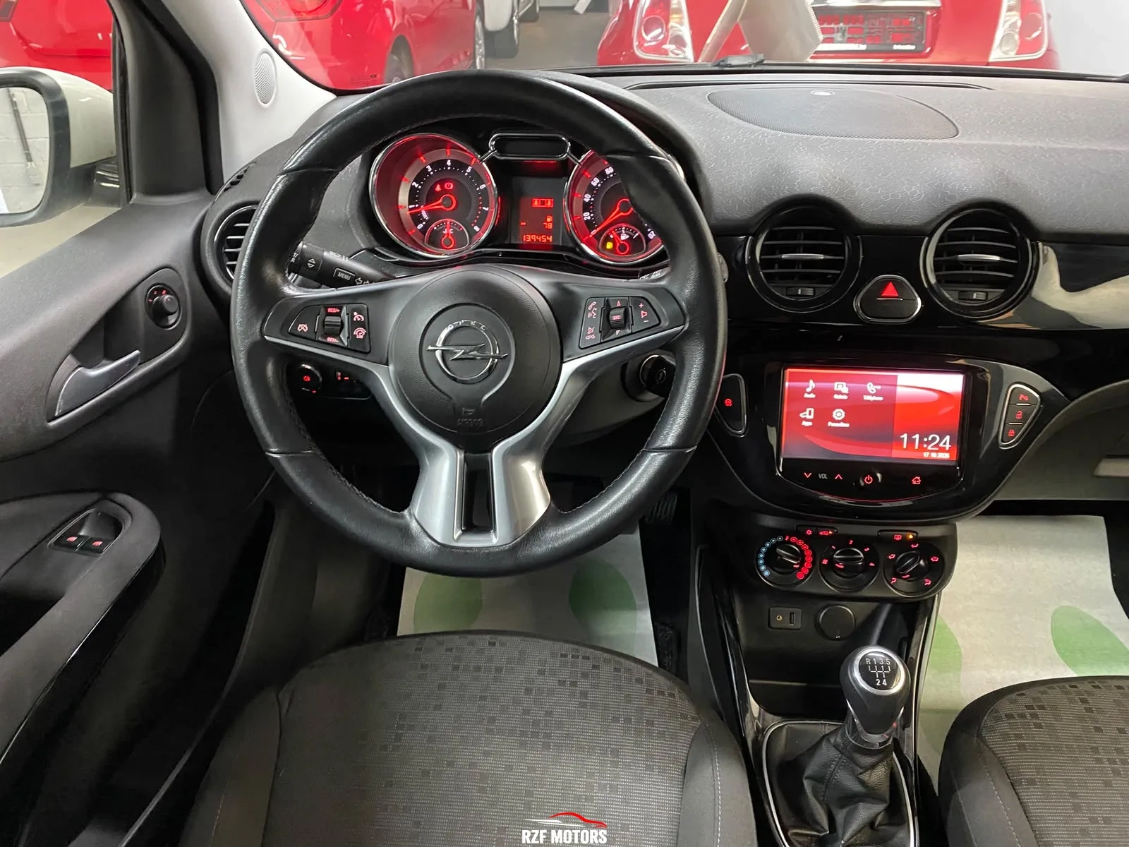 Vue 12 — Véhicule d’occasion Opel Adam Glam 2015