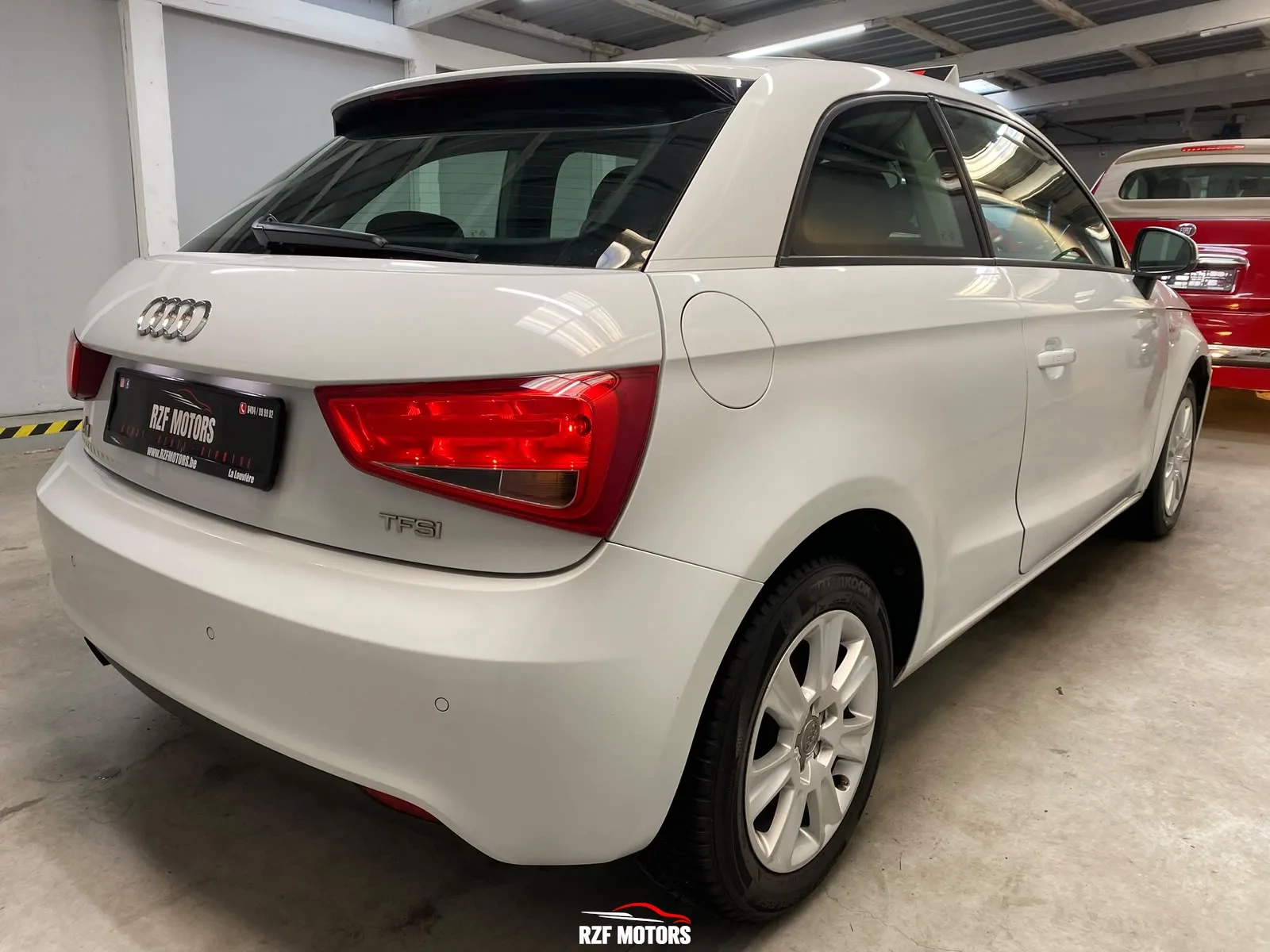 Vue 4 — Véhicule d’occasion Audi A1 S line 2023