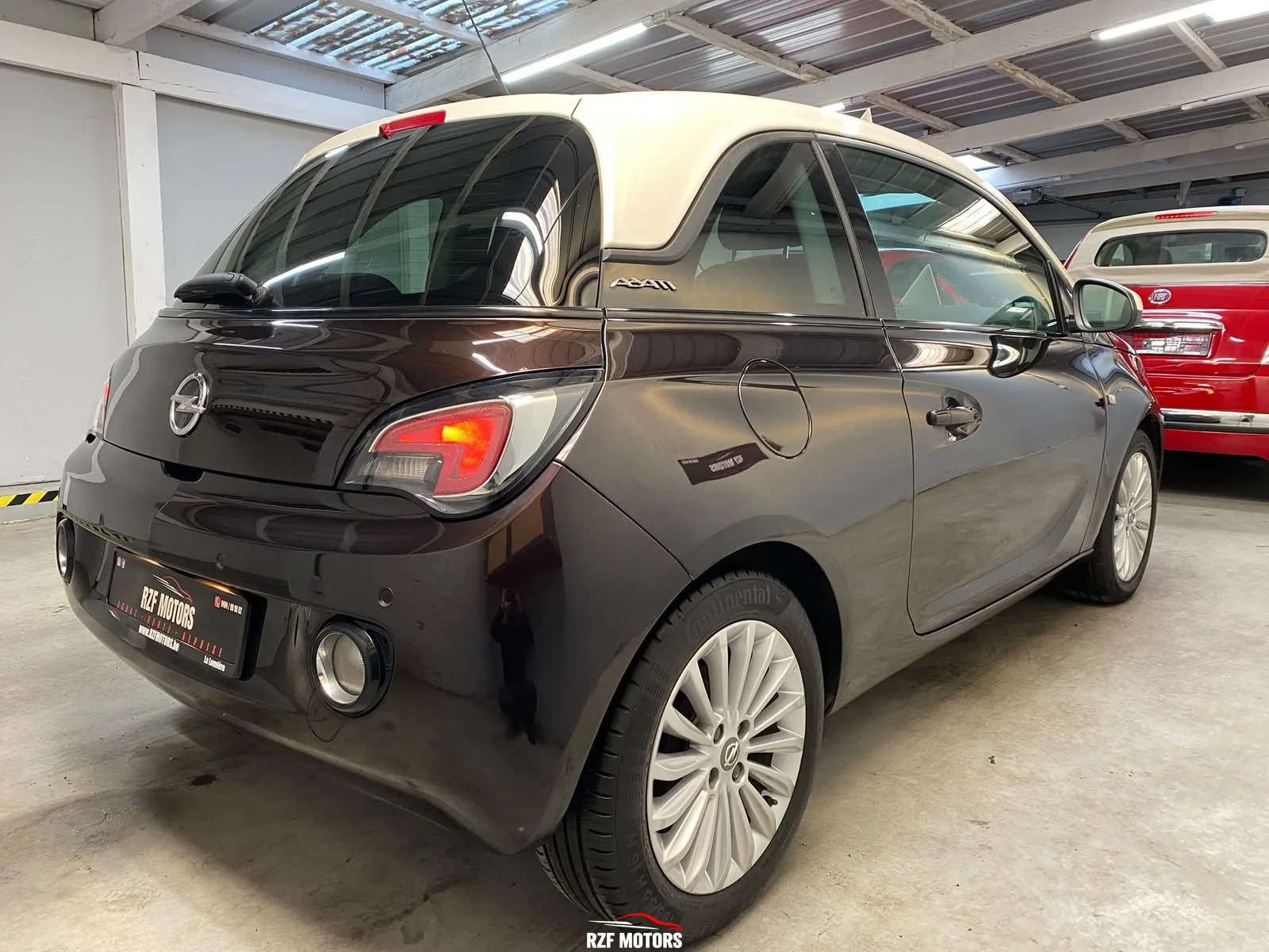 Vue 4 — Véhicule d’occasion Opel Adam Glam 2015